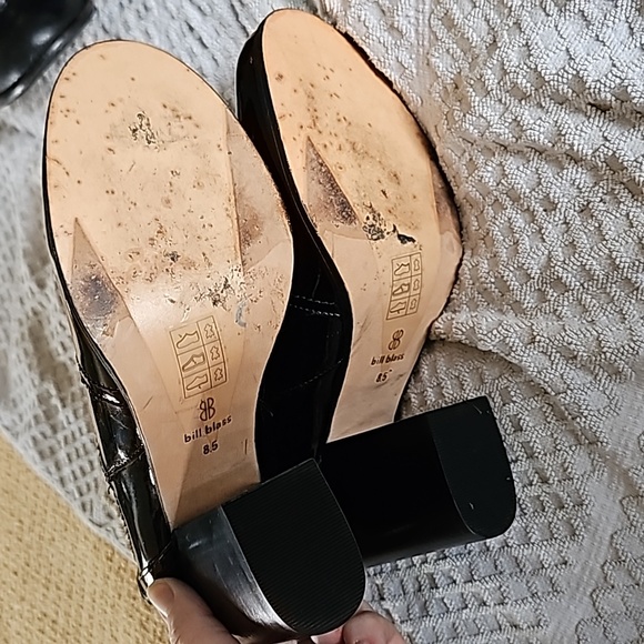 STUNNING BILL BLASS BIANCA PATENT LEATHER SLIP ON BOOTIES - Picture 4 of 12